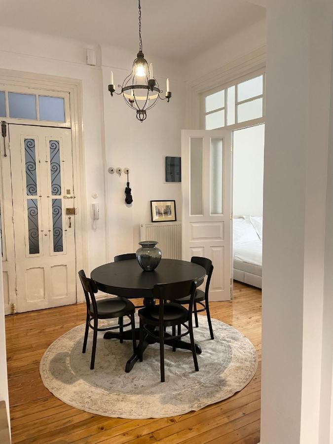 Ministerium 1&2 Bedroom Apartments Tesalonika Bagian luar foto