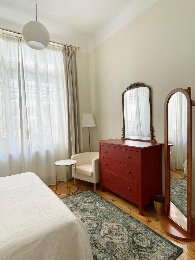 Ministerium 1&2 Bedroom Apartments Tesalonika Bagian luar foto